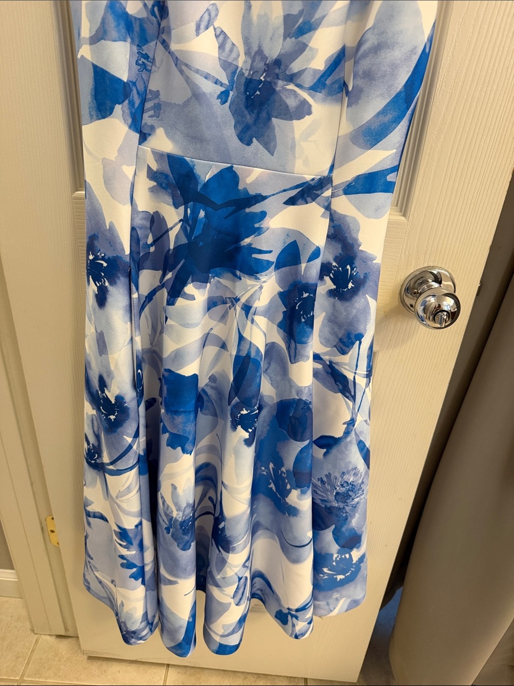 Calvin Klein Blue Floral Midi Dress on White - Picture 6 of 12